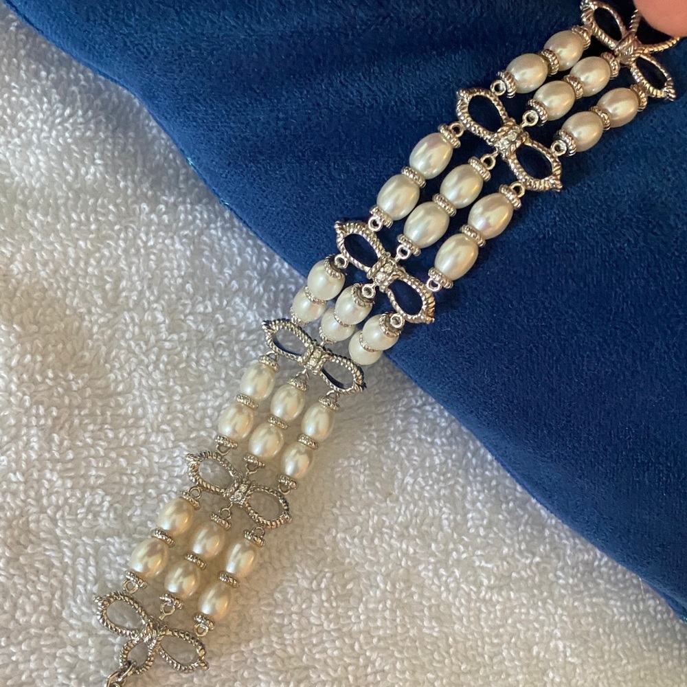 Judith Ripka sterling silver and fresh water pearl bracelet.
